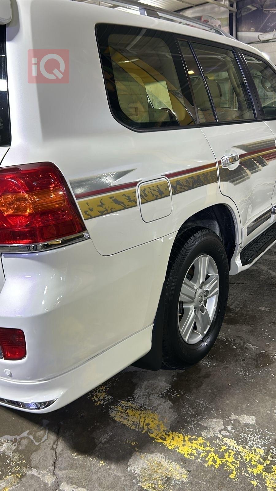 تويوتا لاندكروزر